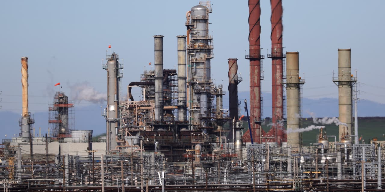 Chevron, PBF agree to settlements over Northern California air-quality compliance