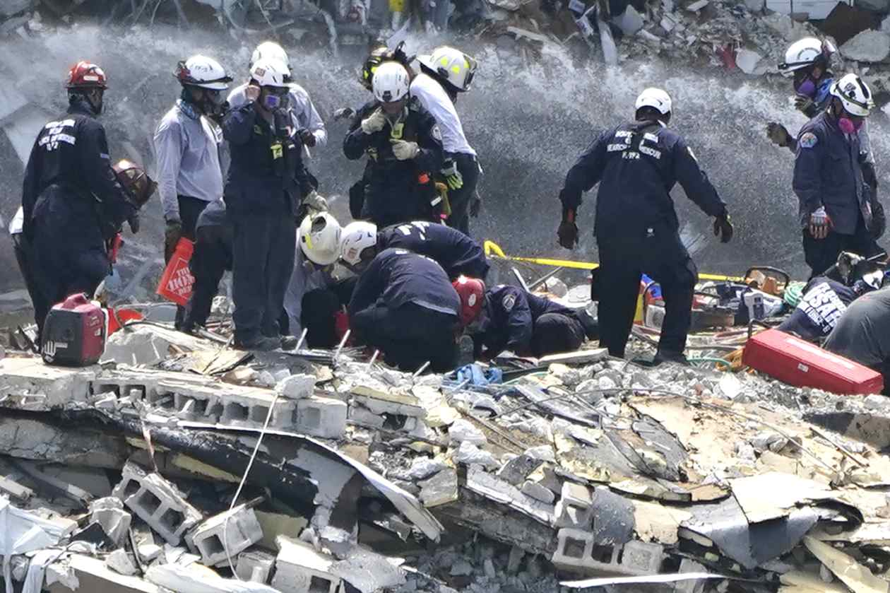 Death toll in Miami apartment building collapse rises to 5, now 156 ...
