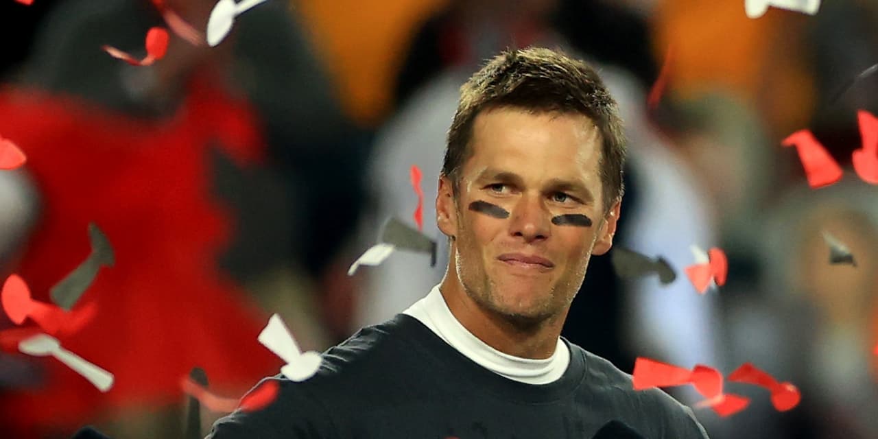 Tom Brady Adds Bitcoin Laser Eyes to Twitter Profile - The Street Crypto:  Bitcoin and cryptocurrency news, advice, analysis and more