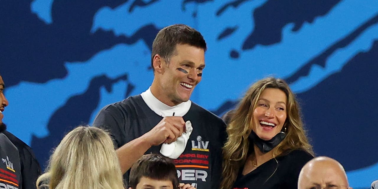 Tom Brady, Gisele Bundchen take equity stakes in crypto company FTX