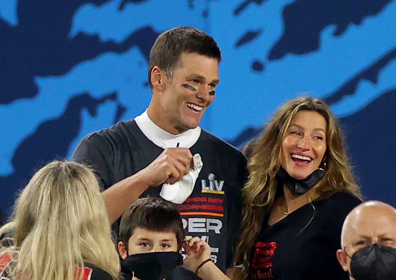 Tom Brady, Gisele Bundchen take equity stakes in crypto company FTX -  MarketWatch