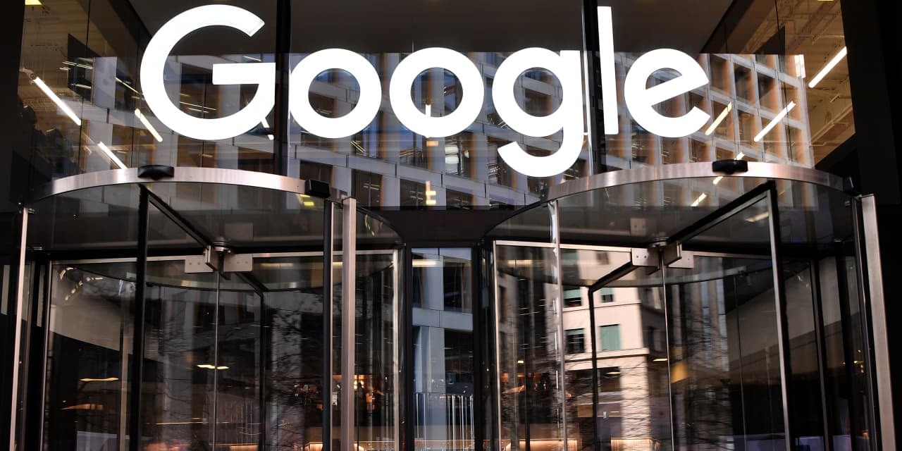 Google’s wave of digital ad sales helps it crush revenue, earnings estimates