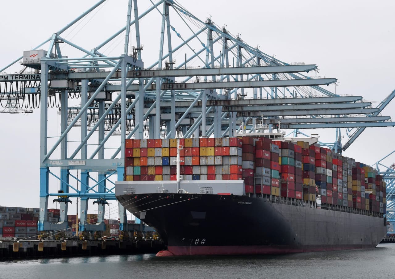 U.S. trade deficit jumps in May to highest level in 19 months