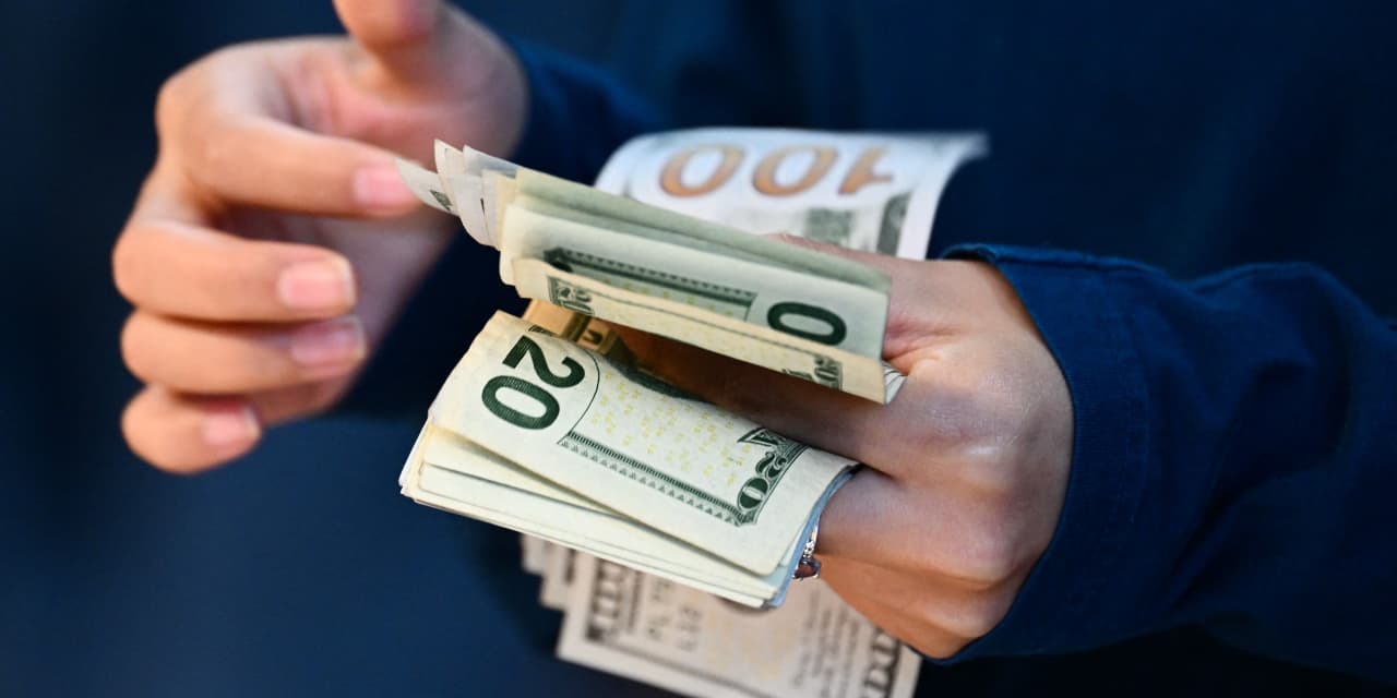 Why investors parked in cash should consider bonds: Nuveen - Vimarsana News