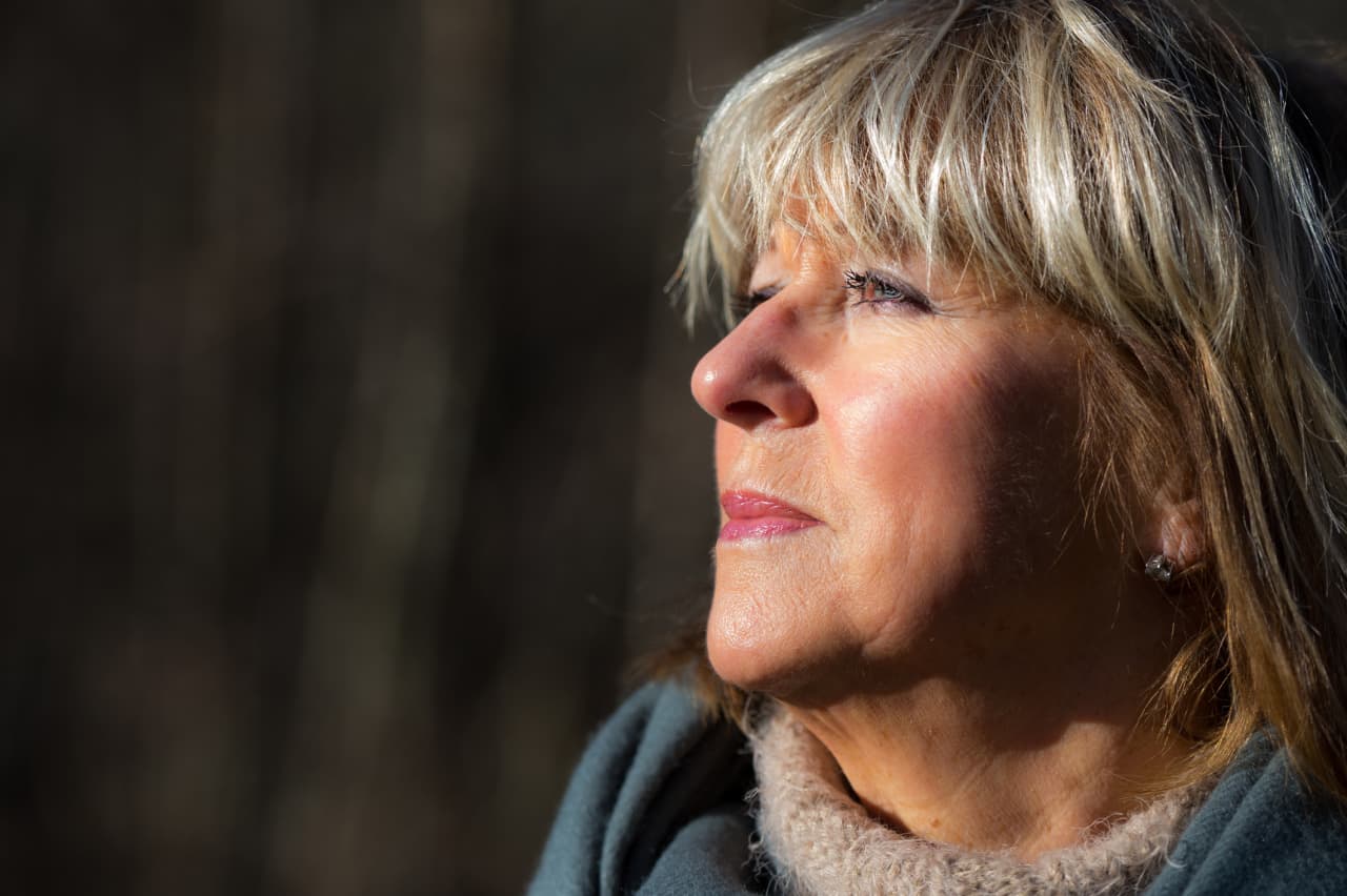 ‘I have absolutely no idea what to do’: I was diagnosed with Alzheimer’s disease and inherited $400K. How do I invest it? | Curated by Alerts360