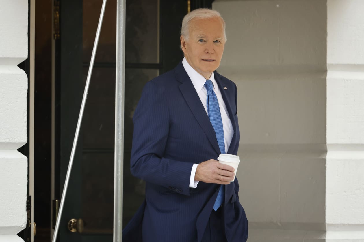 Biden is ‘healthy, active, robust,’ president’s doctor says after his(01)