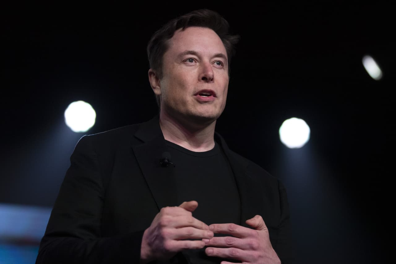 Elon Musk under fire again: CEO to testify over Tesla's acquisition of  SolarCity - MarketWatch