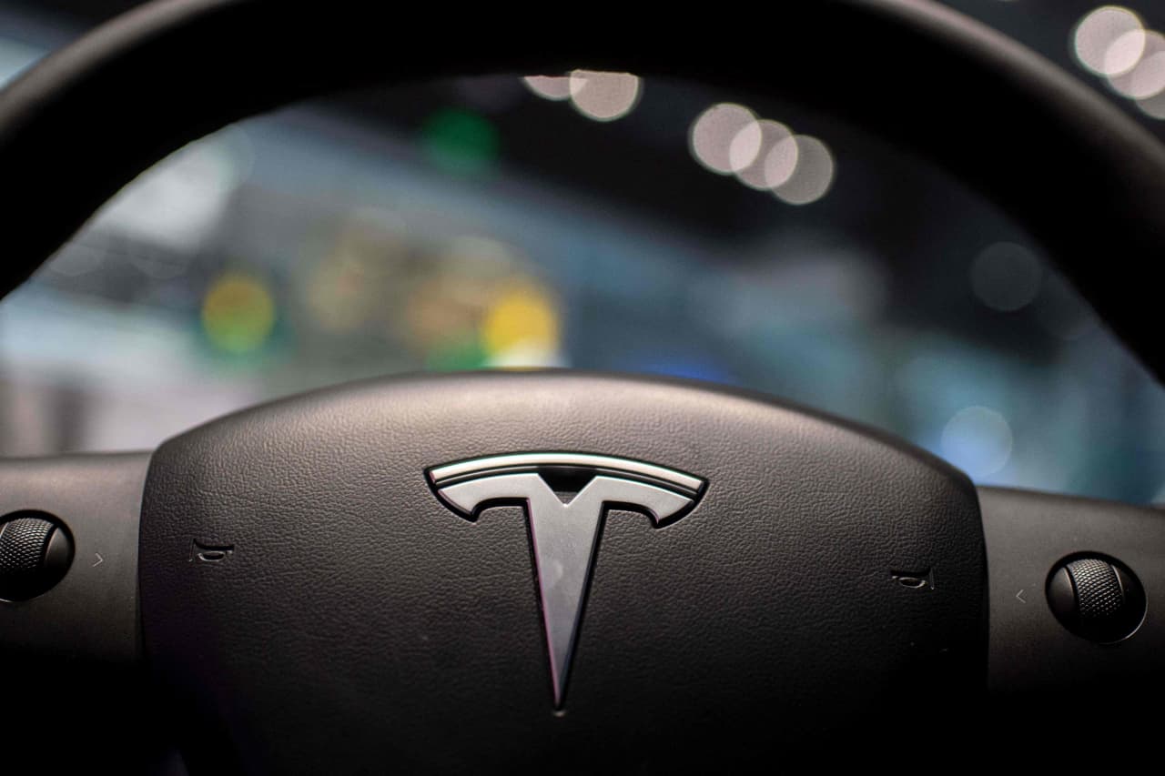 What’s behind Tesla’s stock rally? A short test drive.