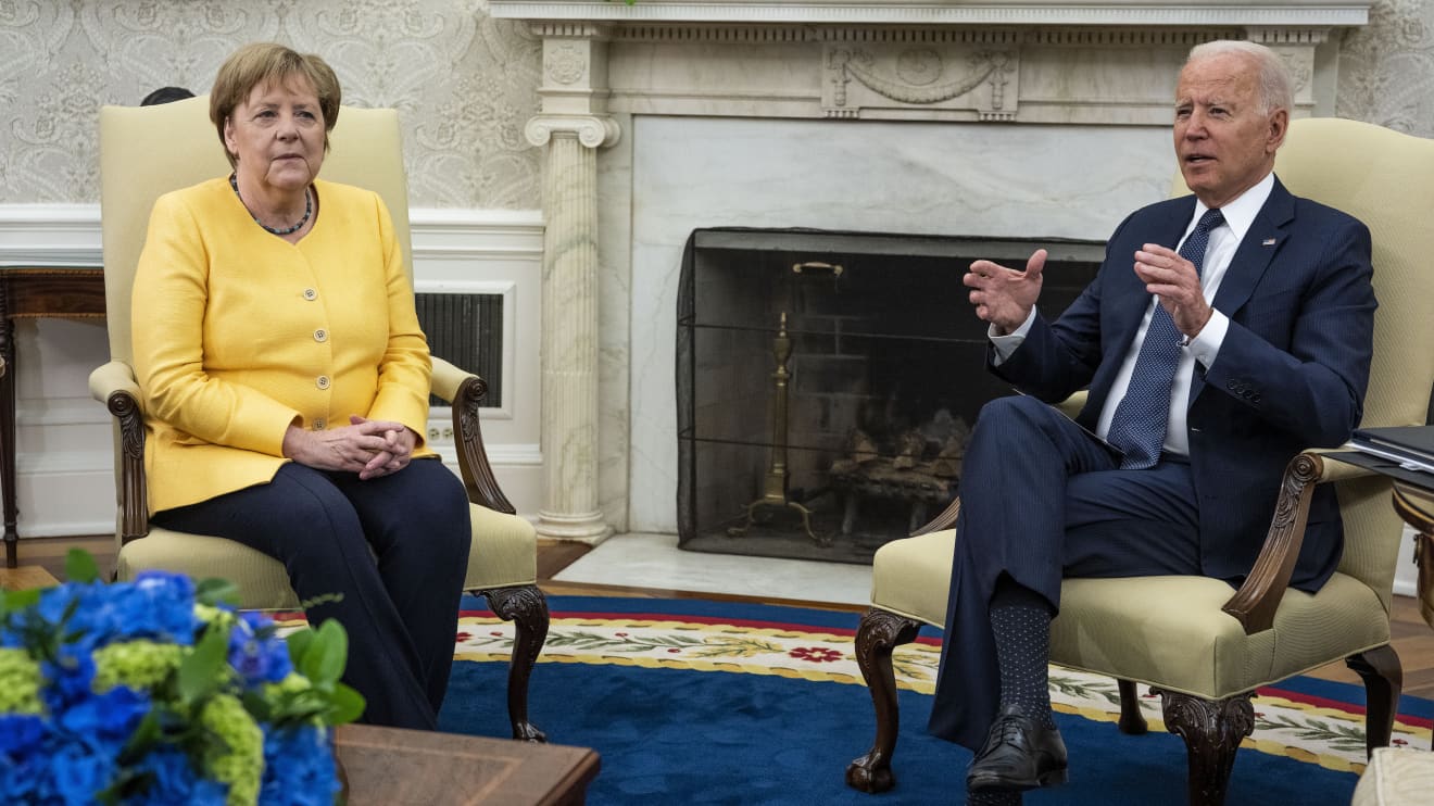 Biden, Merkel meet as tensions persist on Russian pipeline, China, vaccine  patents - MarketWatch