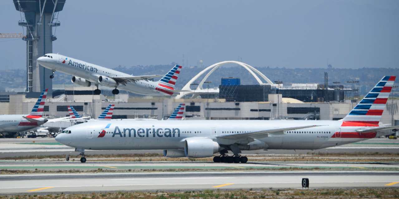 American Airlines lifts profit outlook as travelers flock to premium seats