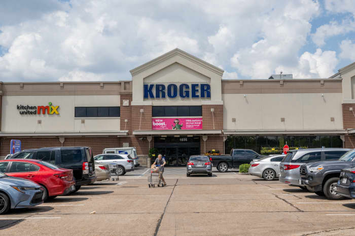 Kroger stock deals