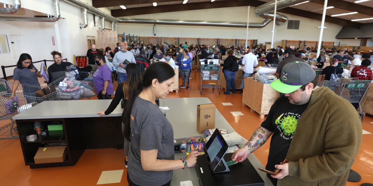 Credit-card rates have been at record highs, but they might have just peaked - Vimarsana News
