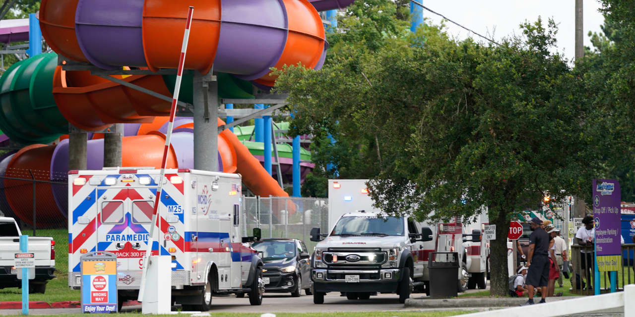 Chemical leak at Texas water park sends 30 people to the hospital ...