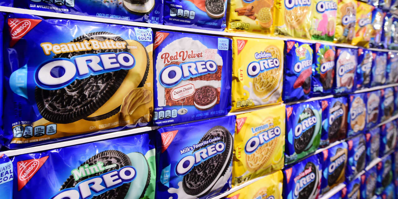 Use of ammonia in Oreo cookies production sparks debate