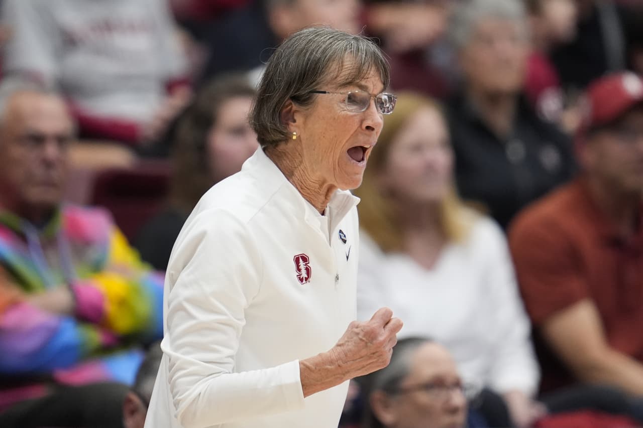 Stanford’s Tara VanDerveer Retires As NCAA’s All-time Winningest ...