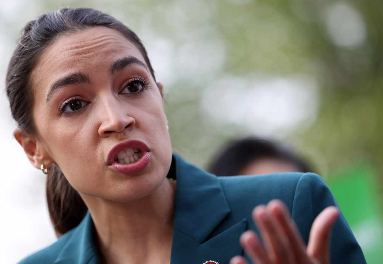 AOC and other progressives call for Biden to replace Powell as Fed ...
