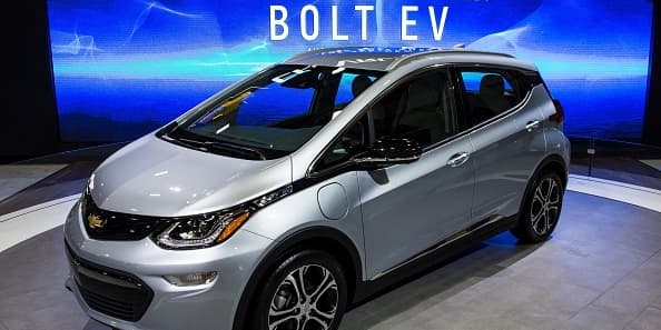 GM to replace the batteries in 142,000 recalled Chevy Bolts