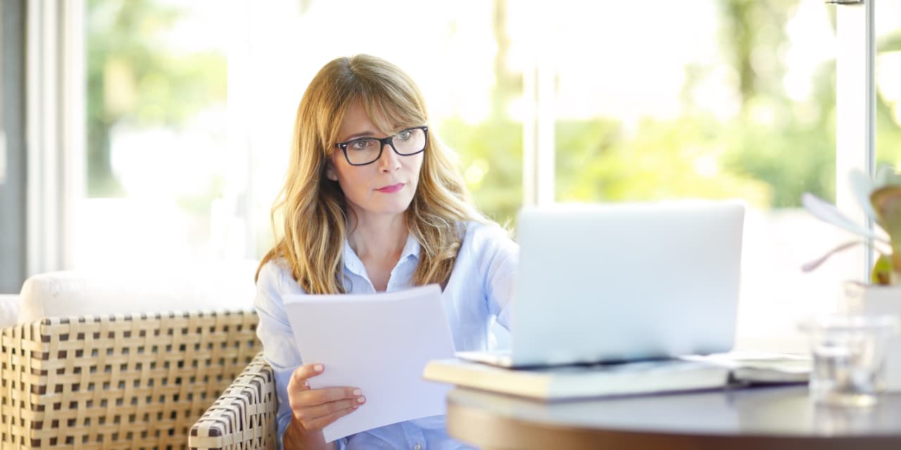 I'm 45 and a single mom who will get a $100,000 inheritance. I want to take time off, plan for my son's college and buy a luxury car — but can't do it all. Can a pro help? - Vimarsana News