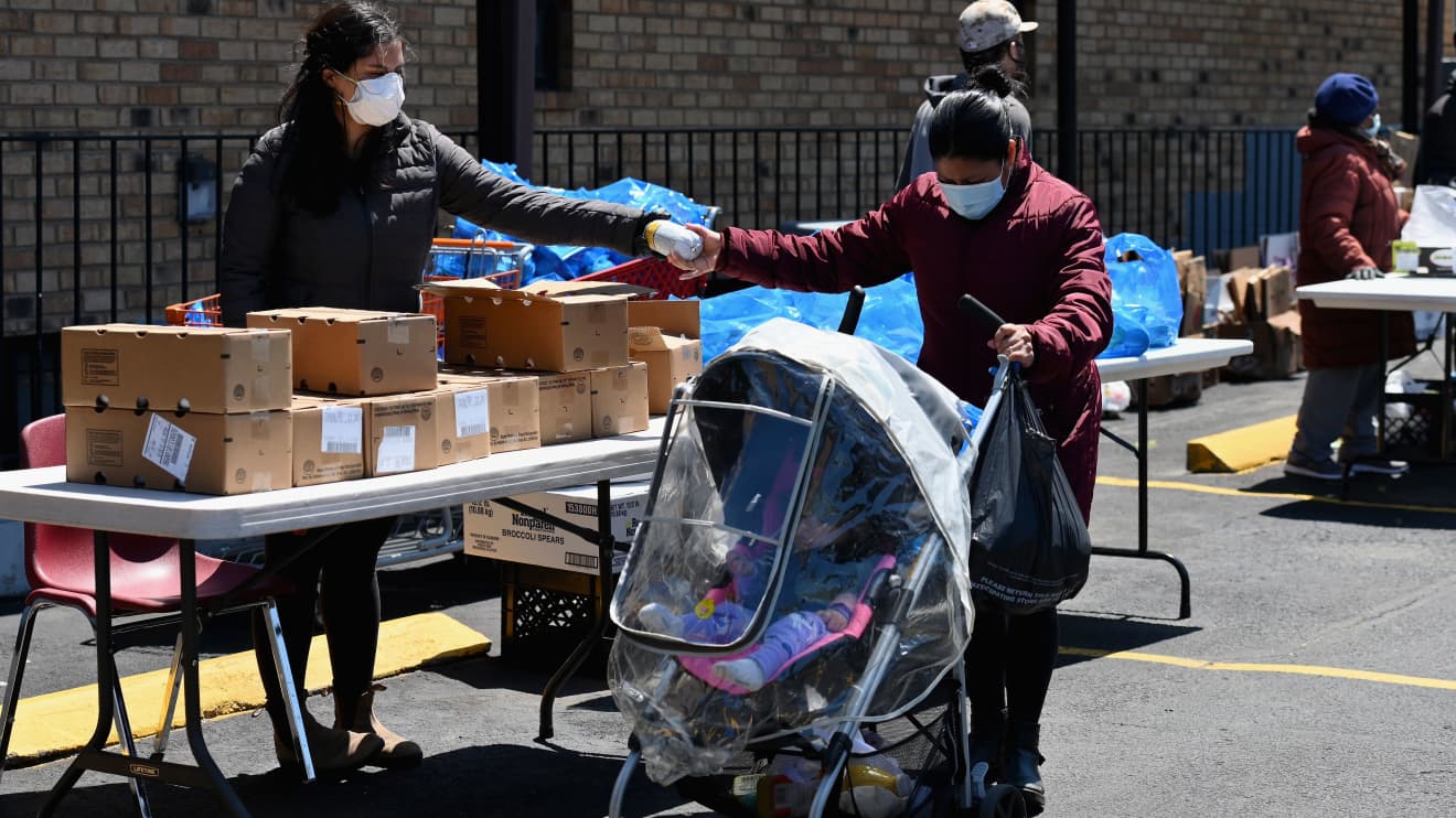 how-much-the-average-wealthy-household-donated-to-charity-in-2020
