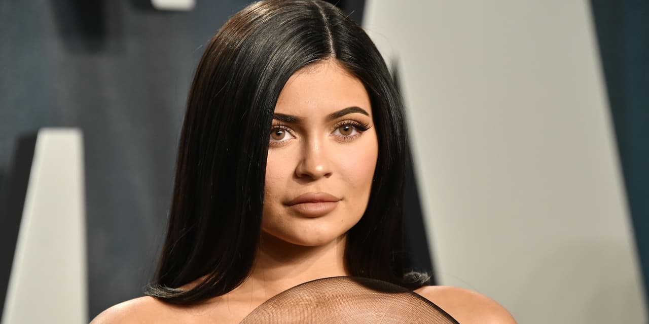 Realtor.com: What We Learned About Kylie Jenner’s Stylish Compound From a Vogue Video