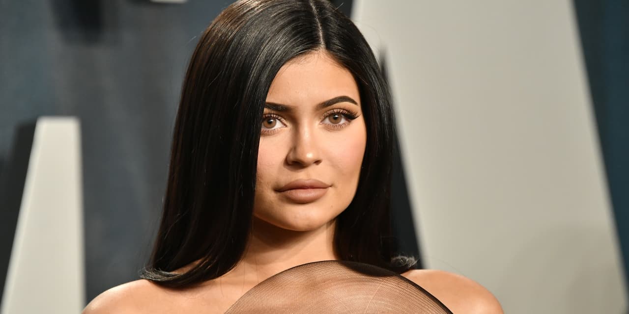 Realtor.com: What We Learned About Kylie Jenner’s Stylish Compound From a Vogue Video