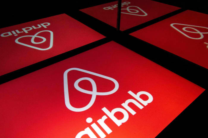 airbnb-is-doing-better-than-it-was-before-the-pandemic-and-the-stock