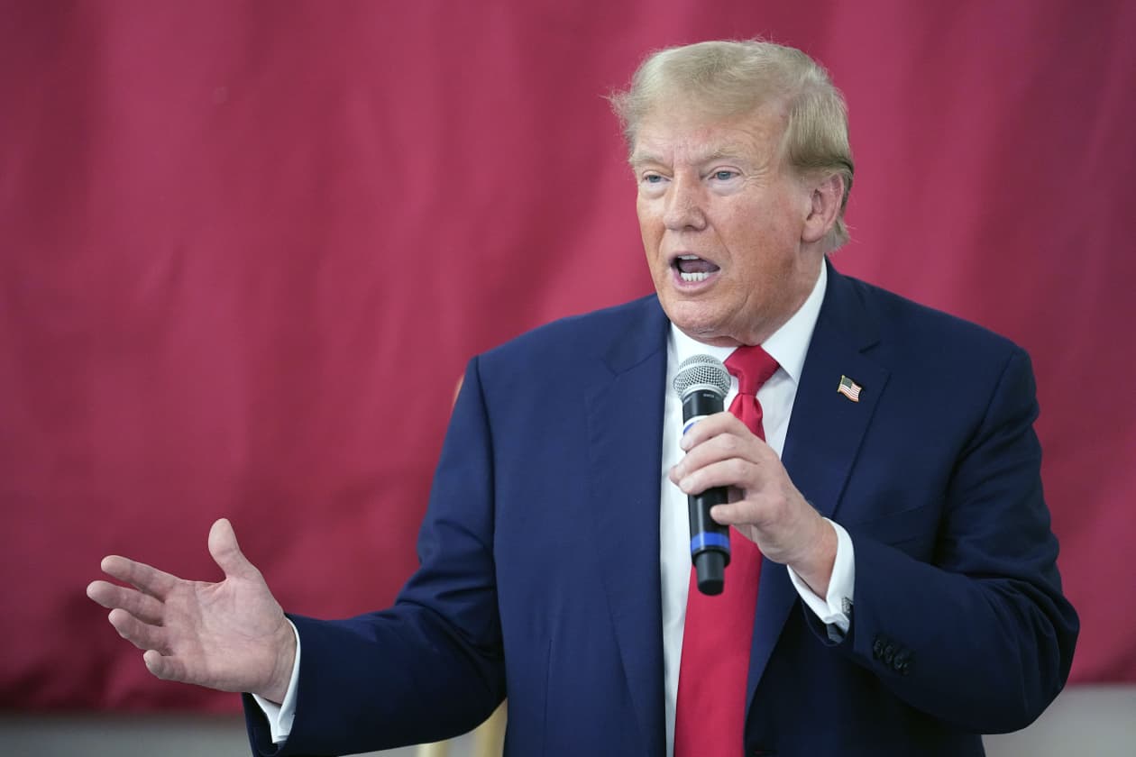 Opinion: Roubini: Trump policies risk higher inflation, slower growth ...