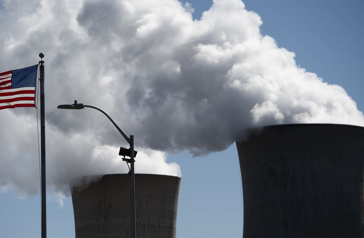 Utilities stocks ‘decimated’ by rising rates fall into trading