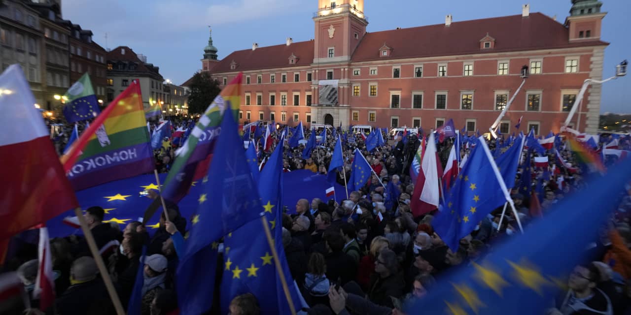 Large Pro-EU Demonstrations In Poland Amid Fears Of ‘Polexit’ - MarketWatch