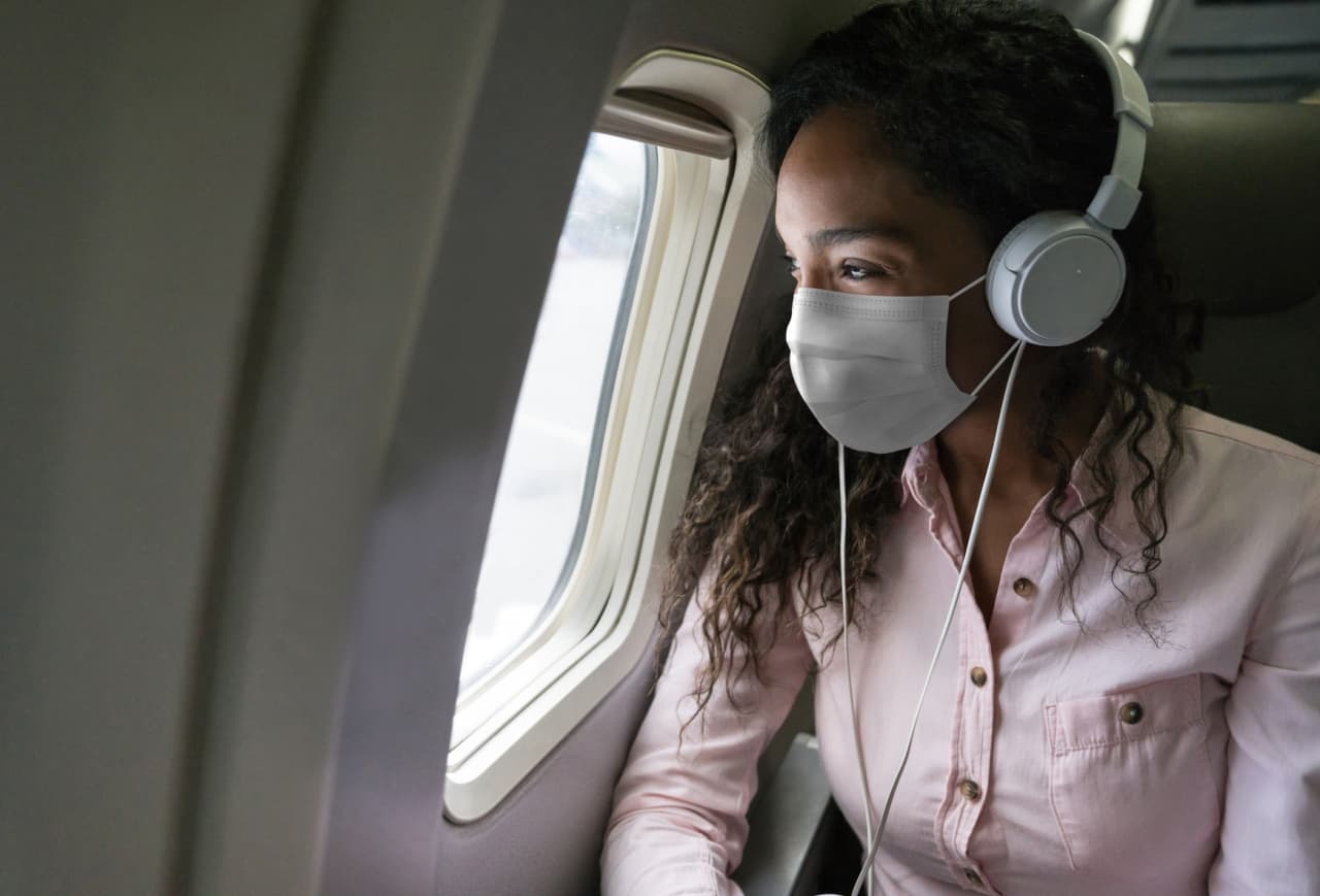 Flying Soon? Here's the Covid Safety Gear You Do—and Don't—Need. - WSJ