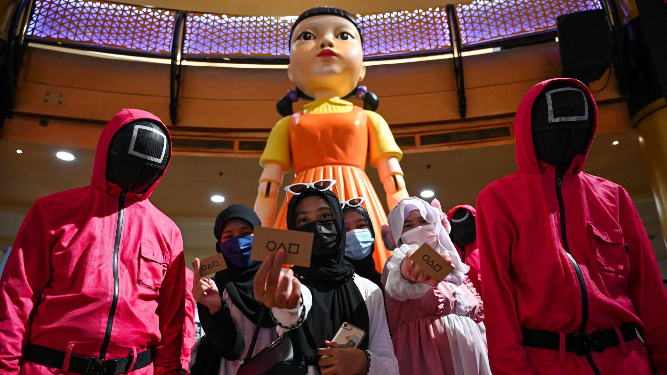 Just in time for Halloween: People are playing real-life versions of  Netflix's 'Squid Game' - MarketWatch