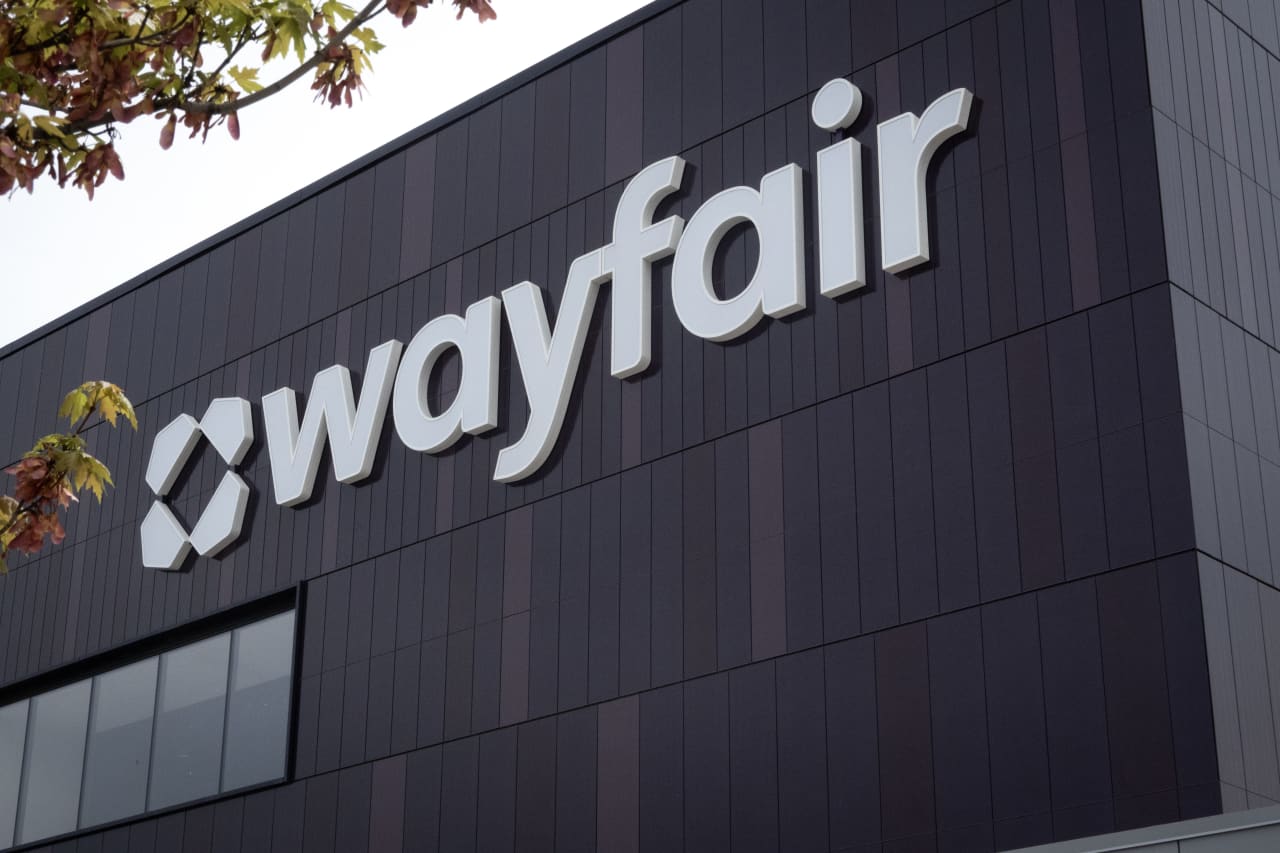 Wayfair’s stock soars after earnings beat in the face of ‘sustained challenges’