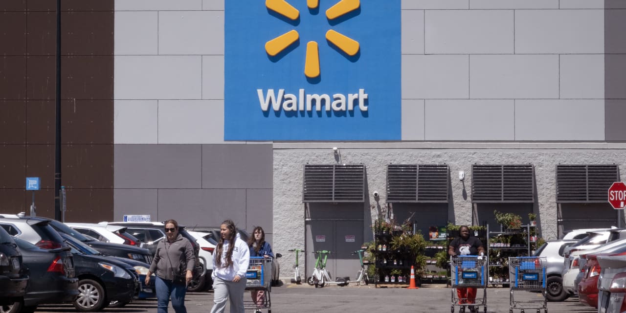 Walmart takes aim at Amazon and Costco with new membership program — but is it a...