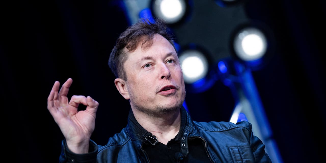 Elon Musk menghasilkan  miliar dalam satu hari karena saham Tesla secara historis melonjak