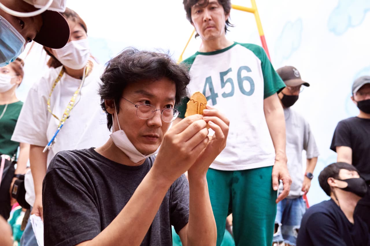 Squid Game' Creator Hwang Dong-hyuk Could Make Big Netflix Bucks on S2 –  IndieWire, squid game 