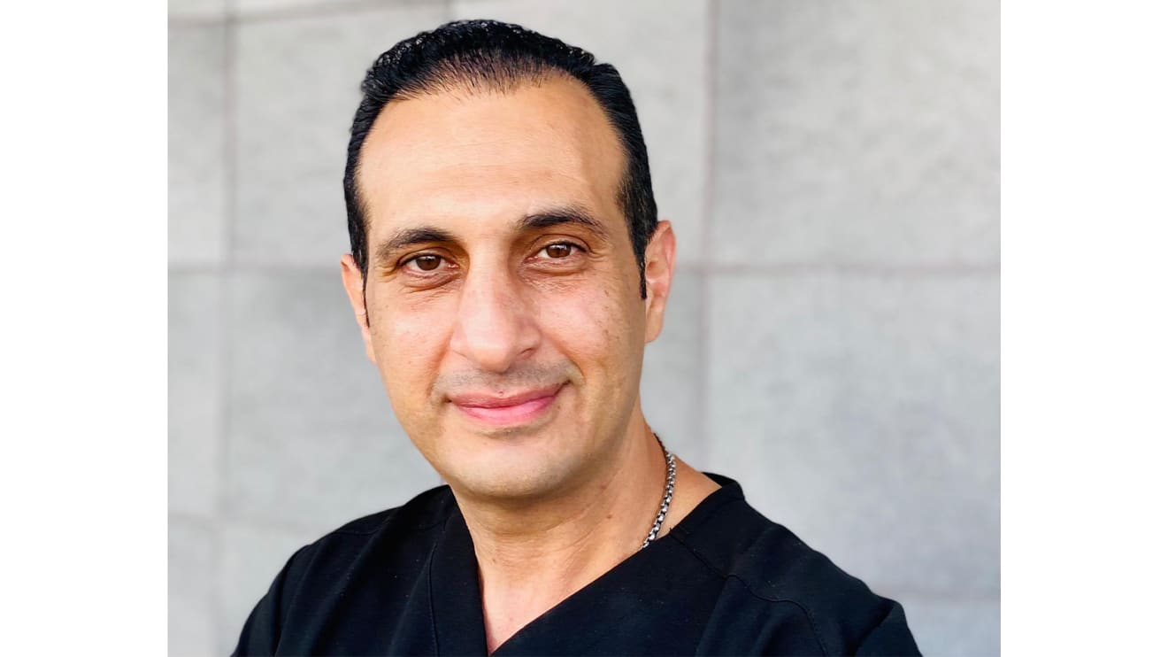 What mattress the head chiropractor at the Beverly Hills Spine Center