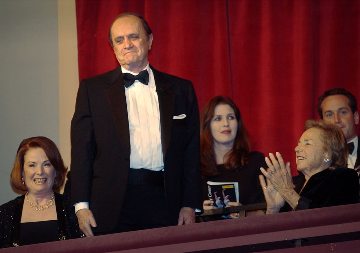 Comedy icon Bob Newhart, master of the deadpan delivery, dies at 94 ...