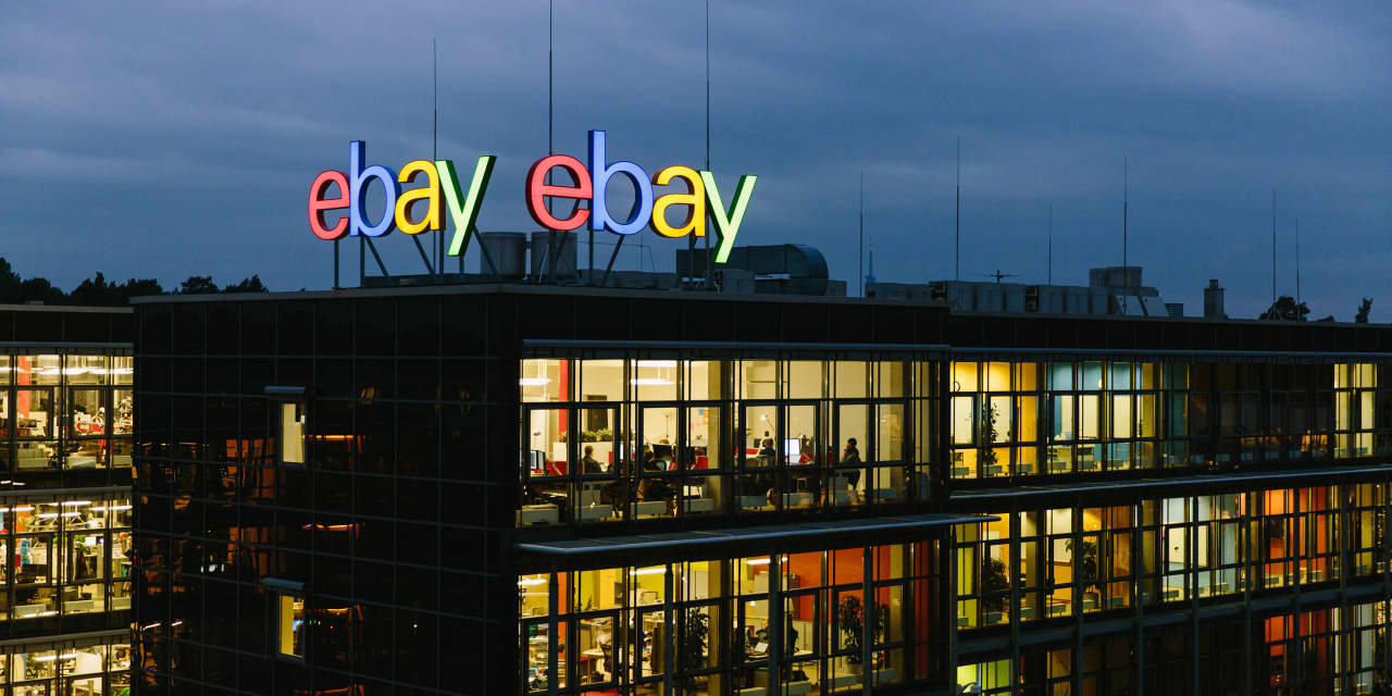 EBay earnings beat expectations, but forecast underwhelms