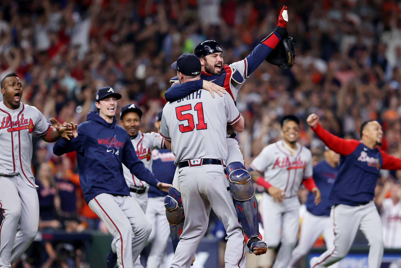 Atlanta Braves Win First World Series Title Since 1995 After Beating Astros  - Bloomberg