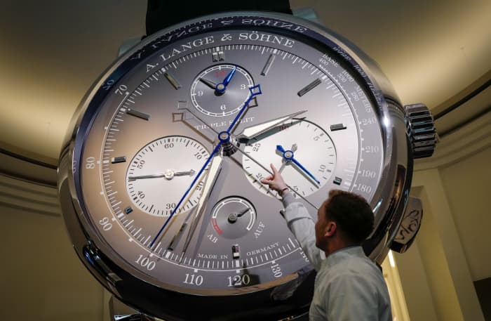 Richemont profits hit by €200m watches buyback