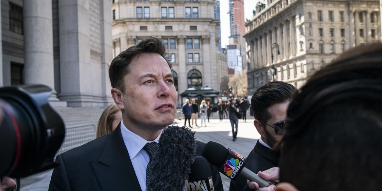#: JPMorgan sues Tesla for 2 million in dispute related to Elon Musk’s 2018 tweets