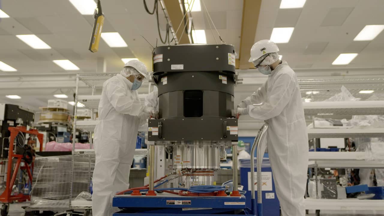 Applied Materials’ stock jumps after earnings. The CEO just made a bold prediction for the chip sector.