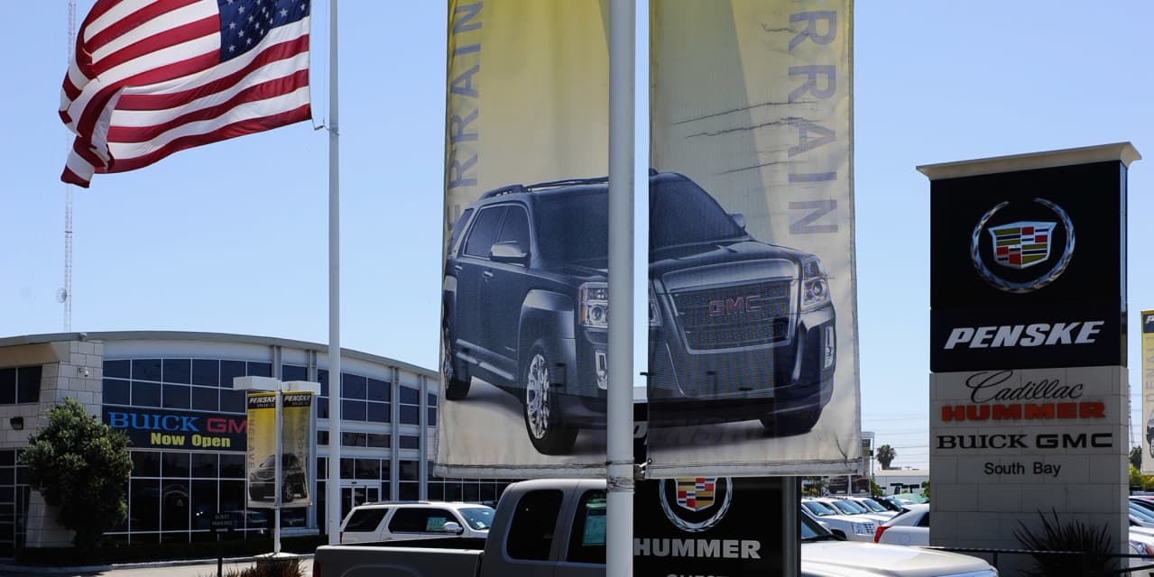 Las acciones de los concesionarios de automóviles se venden drásticamente después de que Morgan Stanley dice Penske, Sonic.  en venta