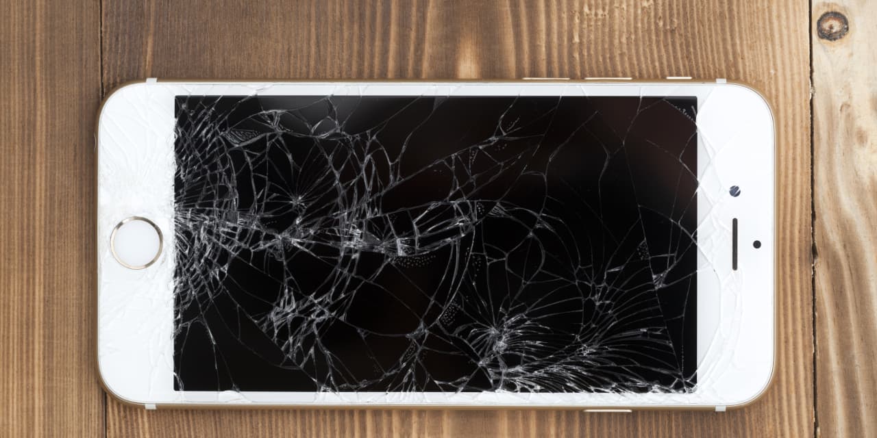 Разбитый iphone 6s
