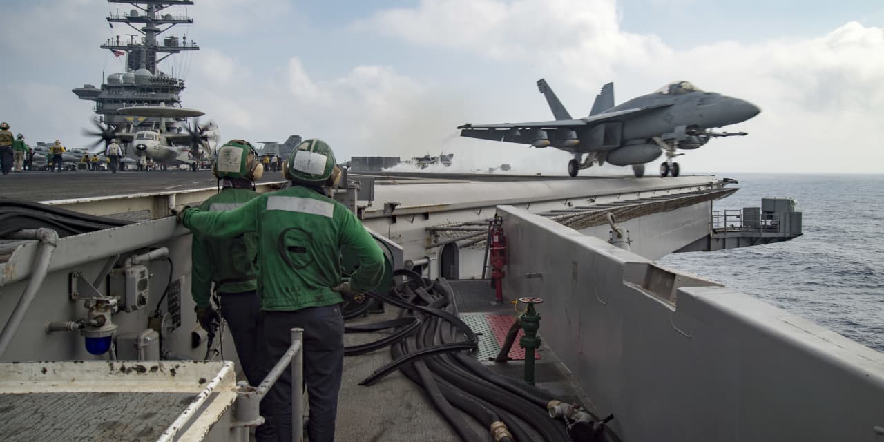 U.S., British launch massive retaliatory strike against Houthi rebels in Yemen