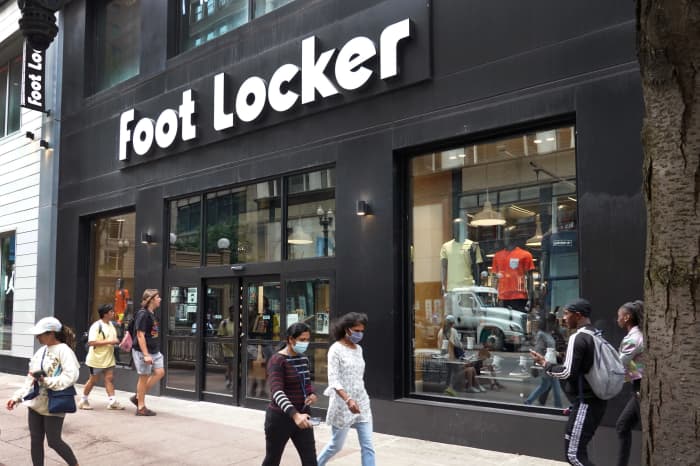 Foot Locker Customer Tries to Shop in Store. It's Still Closed