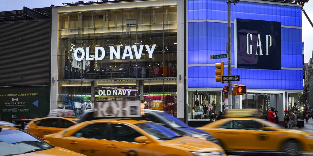 #Earnings Results: Gap stock drops more than 10% following larger-than-expected sales declines, departure of Old Navy CEO