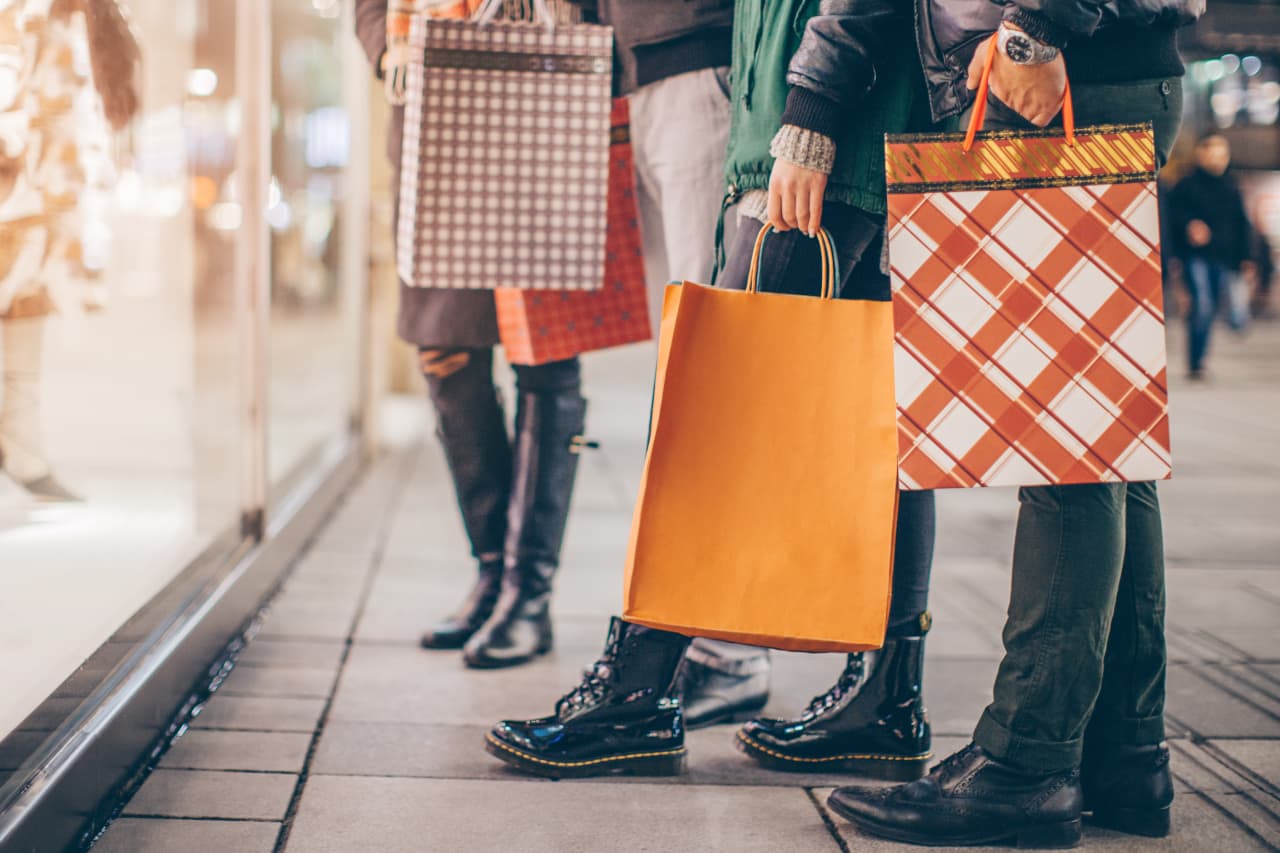 These Stores Will Stay Open On Thanksgiving --- But Many Others Are Closed.  Here's A Handy List. - Marketwatch