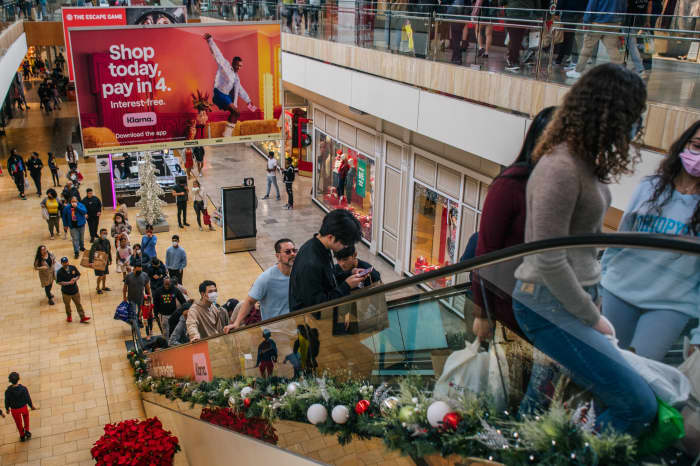 Cyber Monday poised to be the biggest online shopping day of the year, but  may still fall short of last year's total - MarketWatch