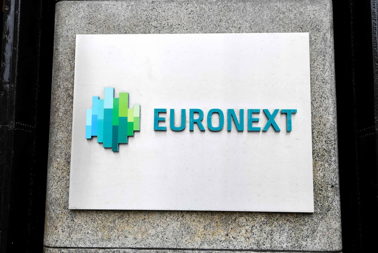 Trading in French server company suspended after short seller’s accusations trigger stock collapse